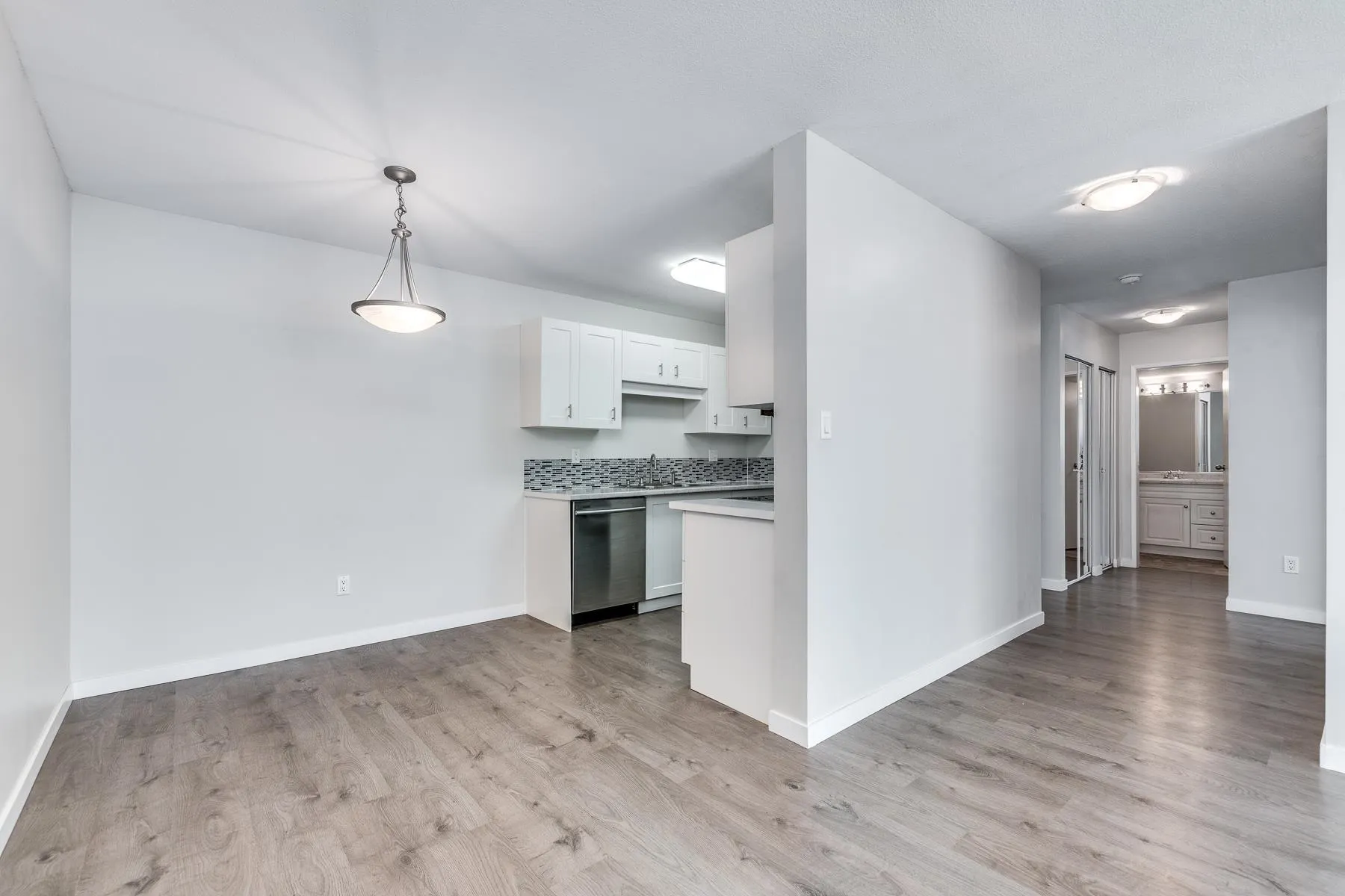 2750 Fuller Street #105