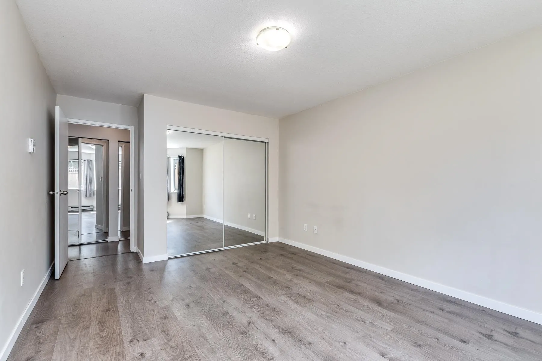 2750 Fuller Street #105