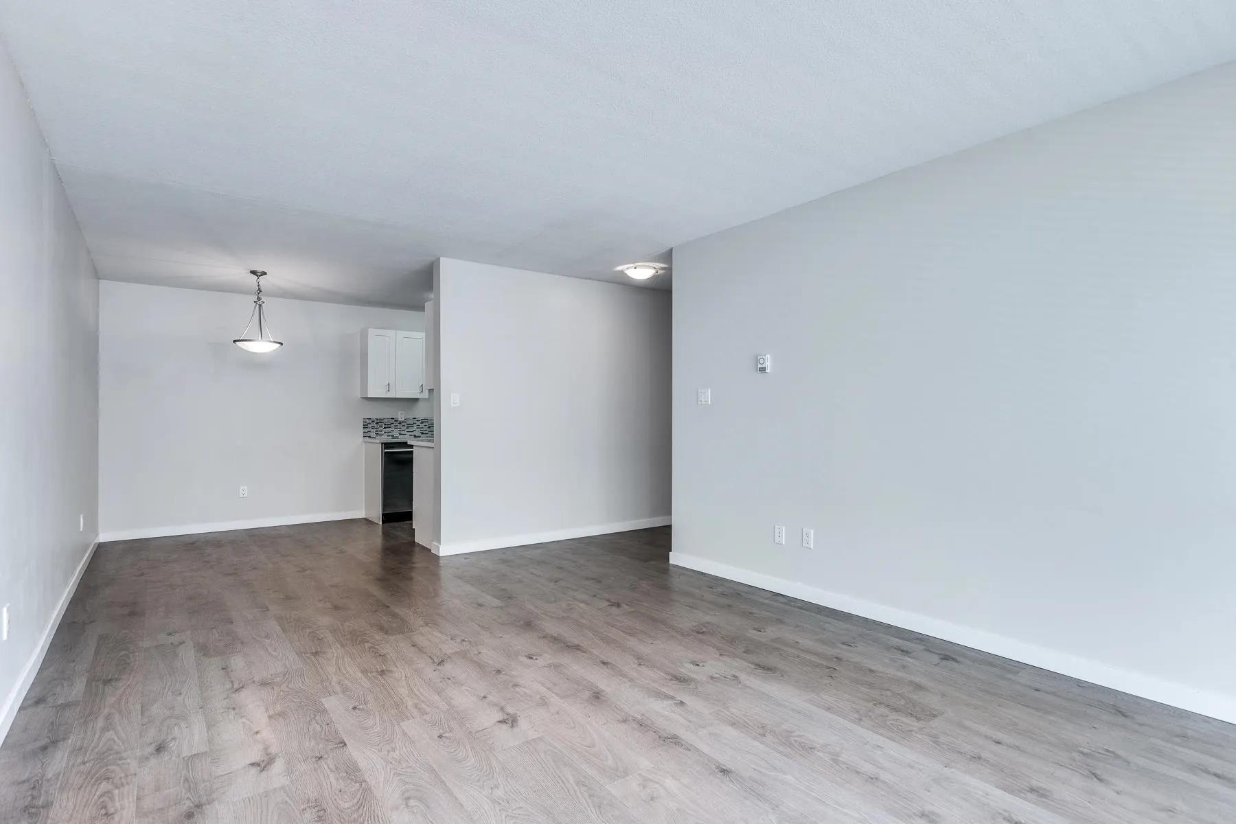 2750 Fuller Street #105