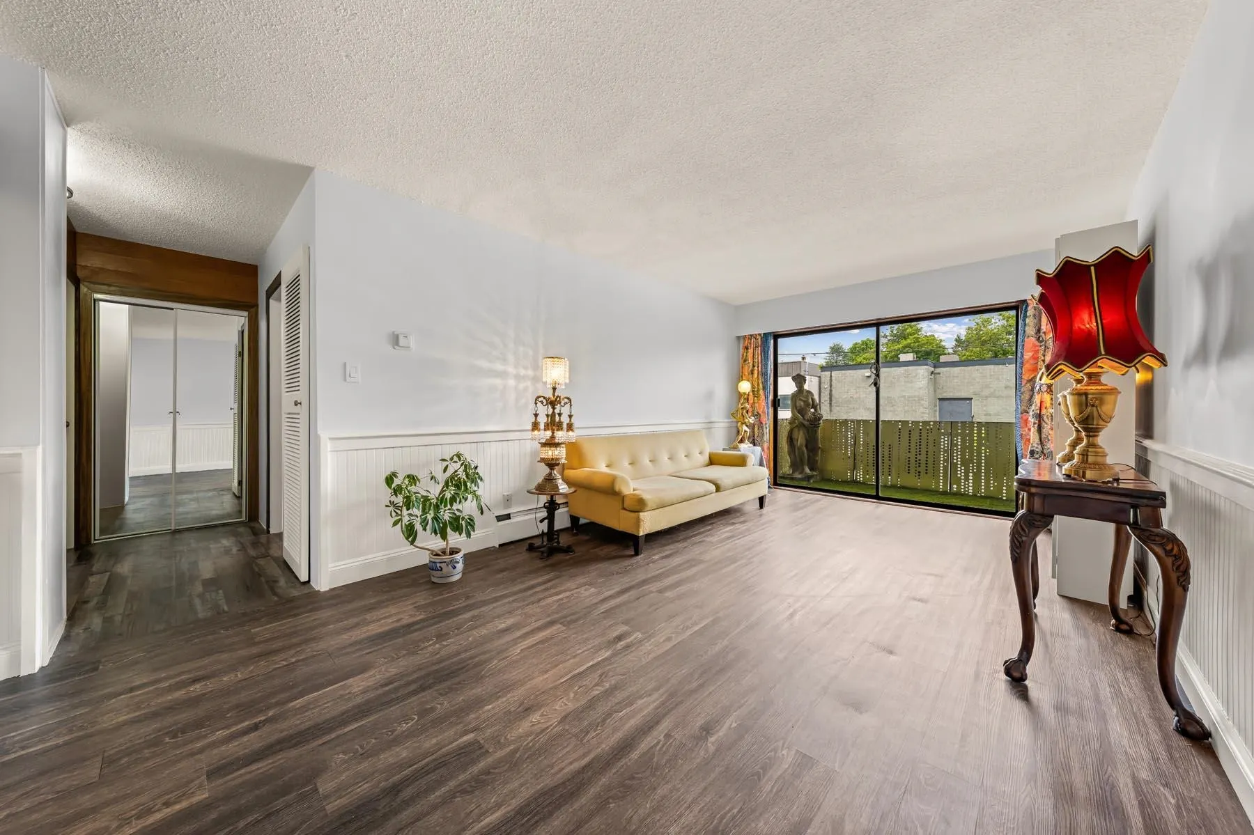 611 Blackford Street #208
