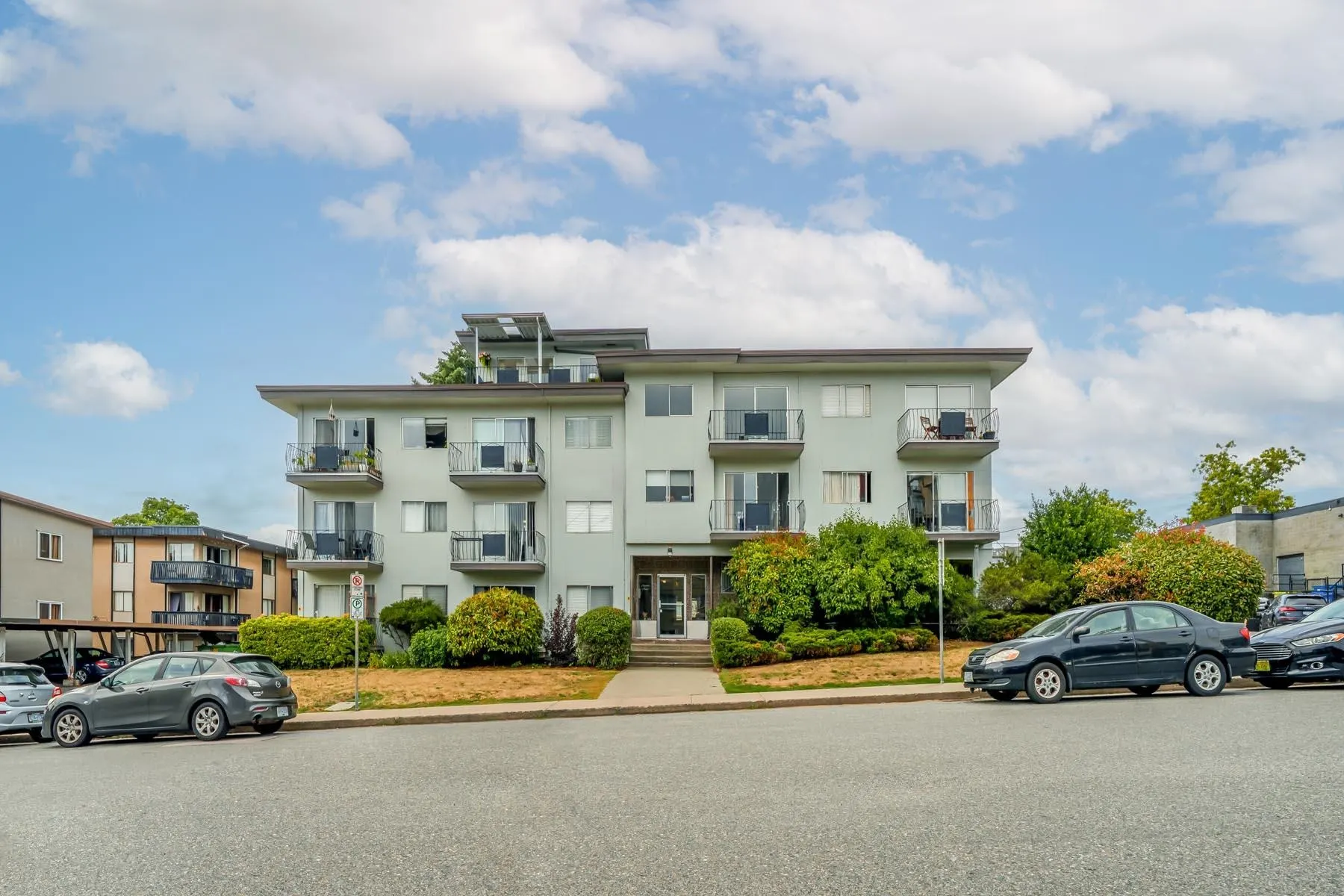 611 Blackford Street #208