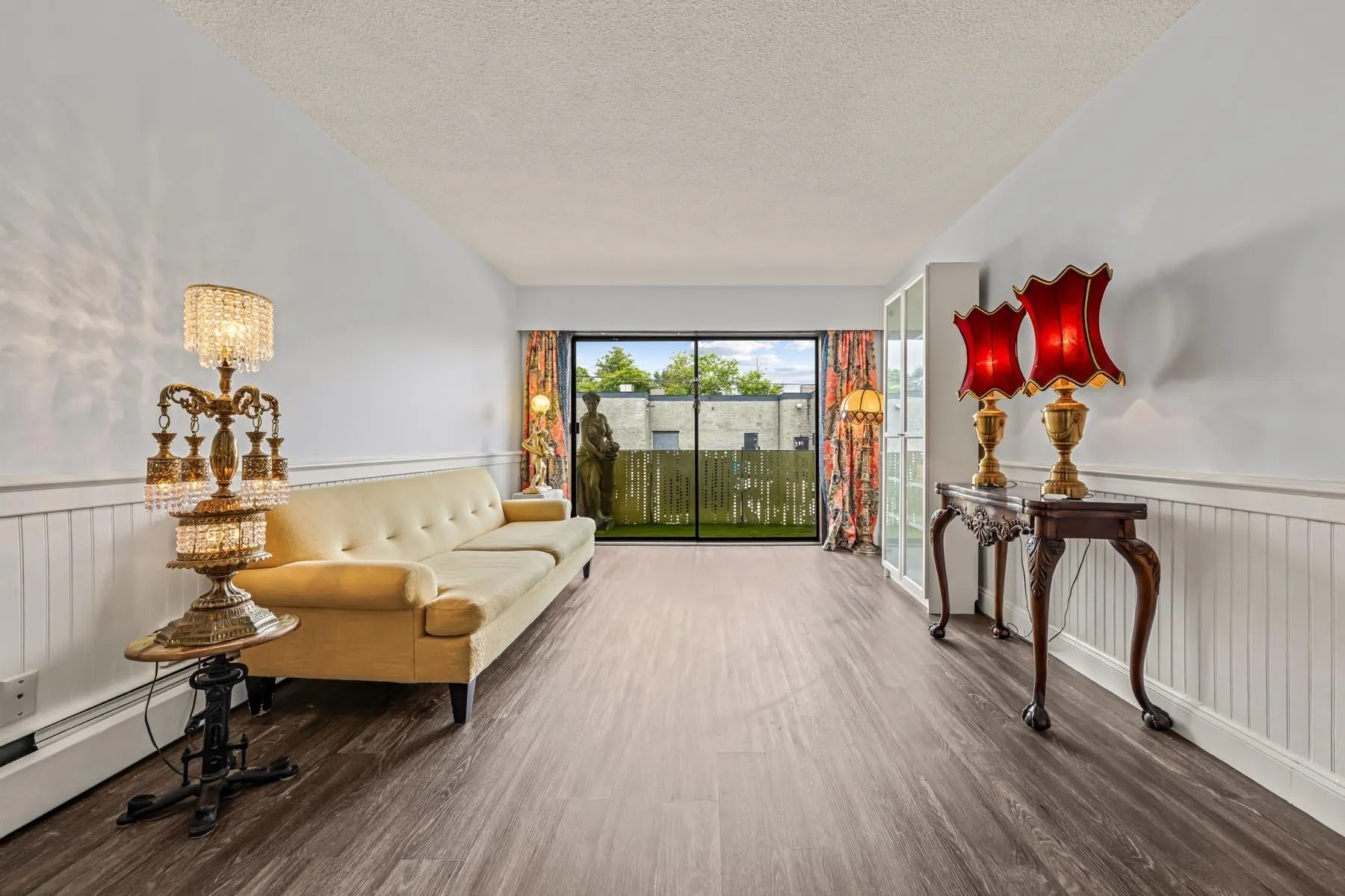 611 Blackford Street #208