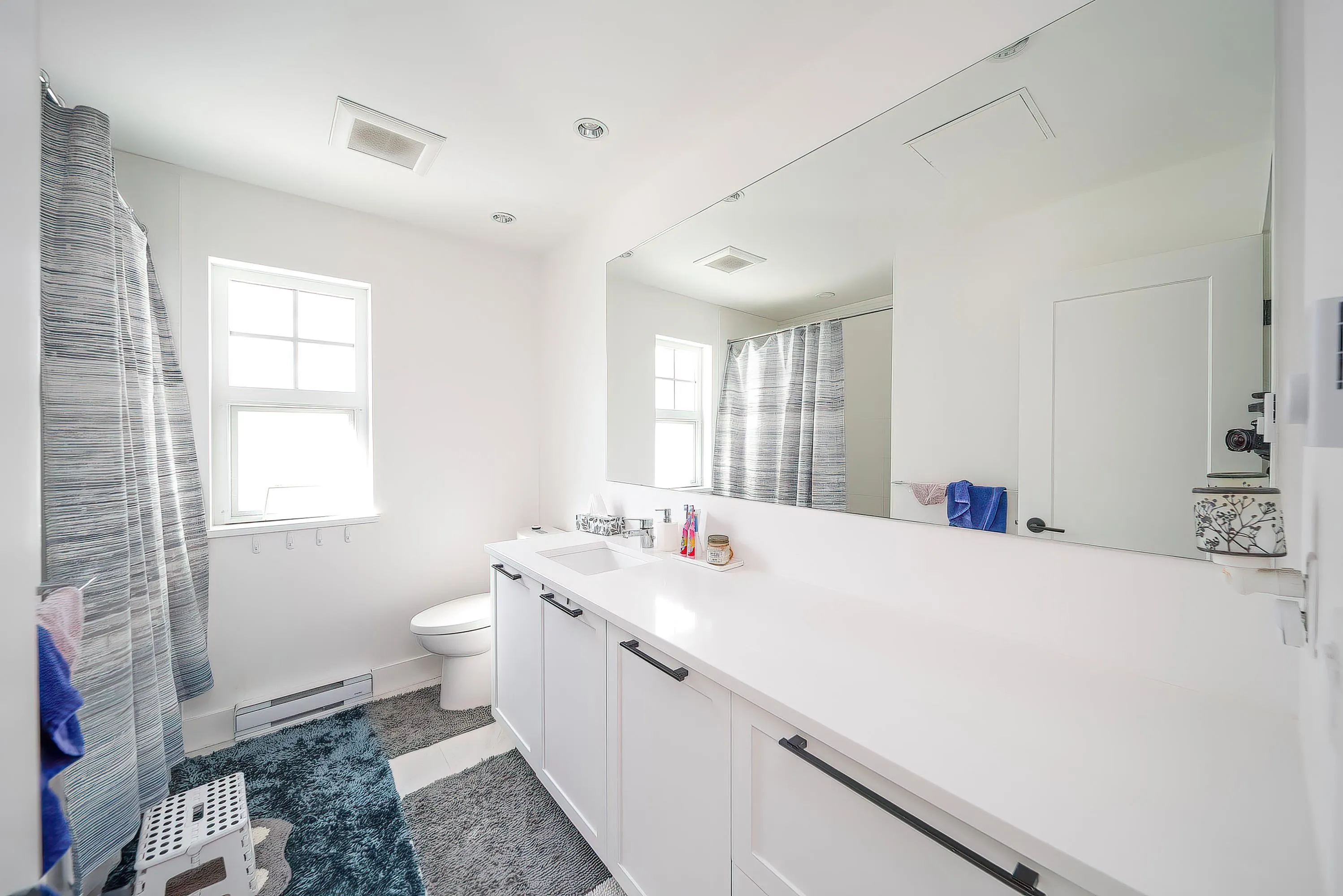 3552 Victoria Drive #59