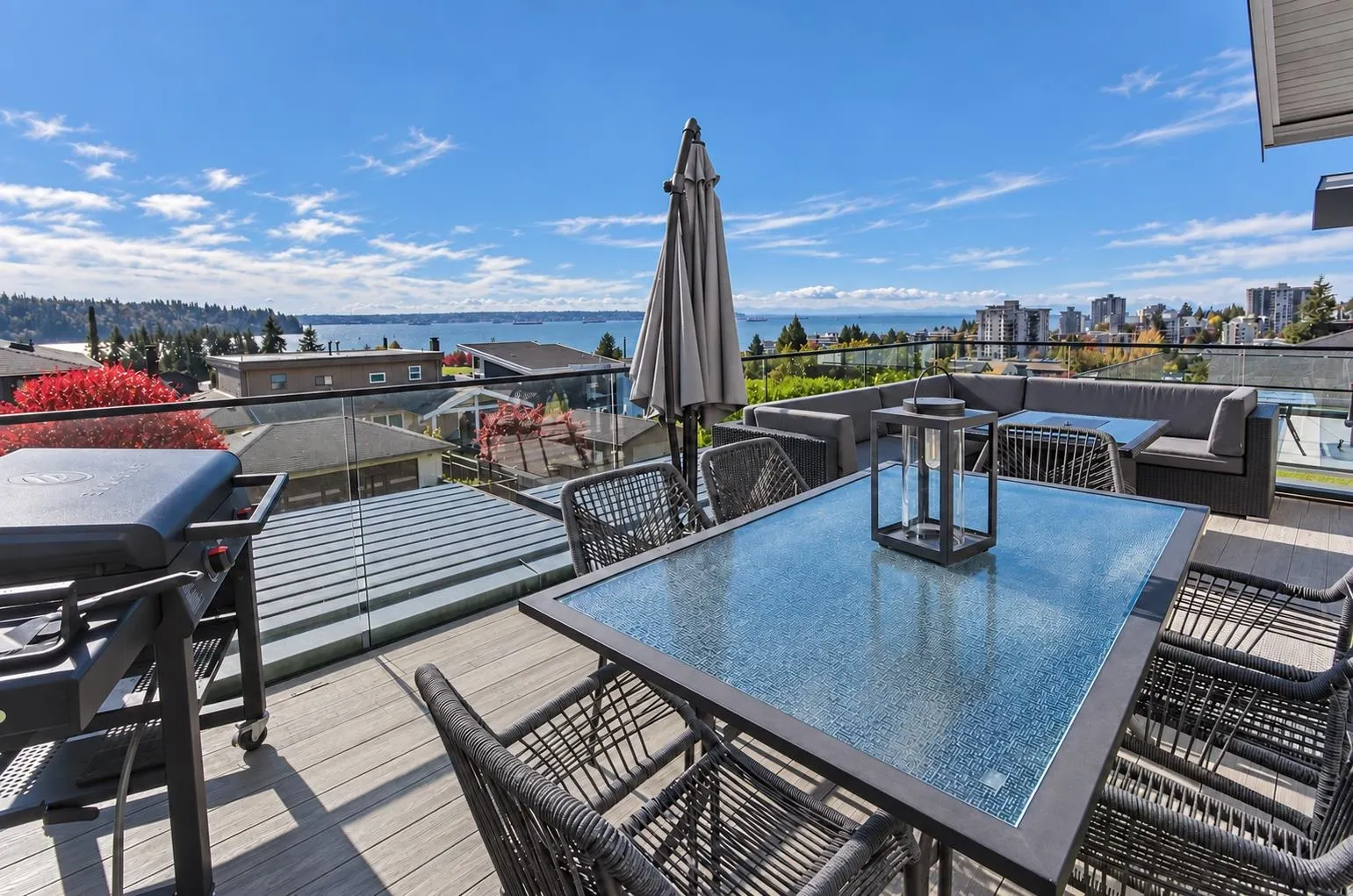 1108 Esquimalt Avenue