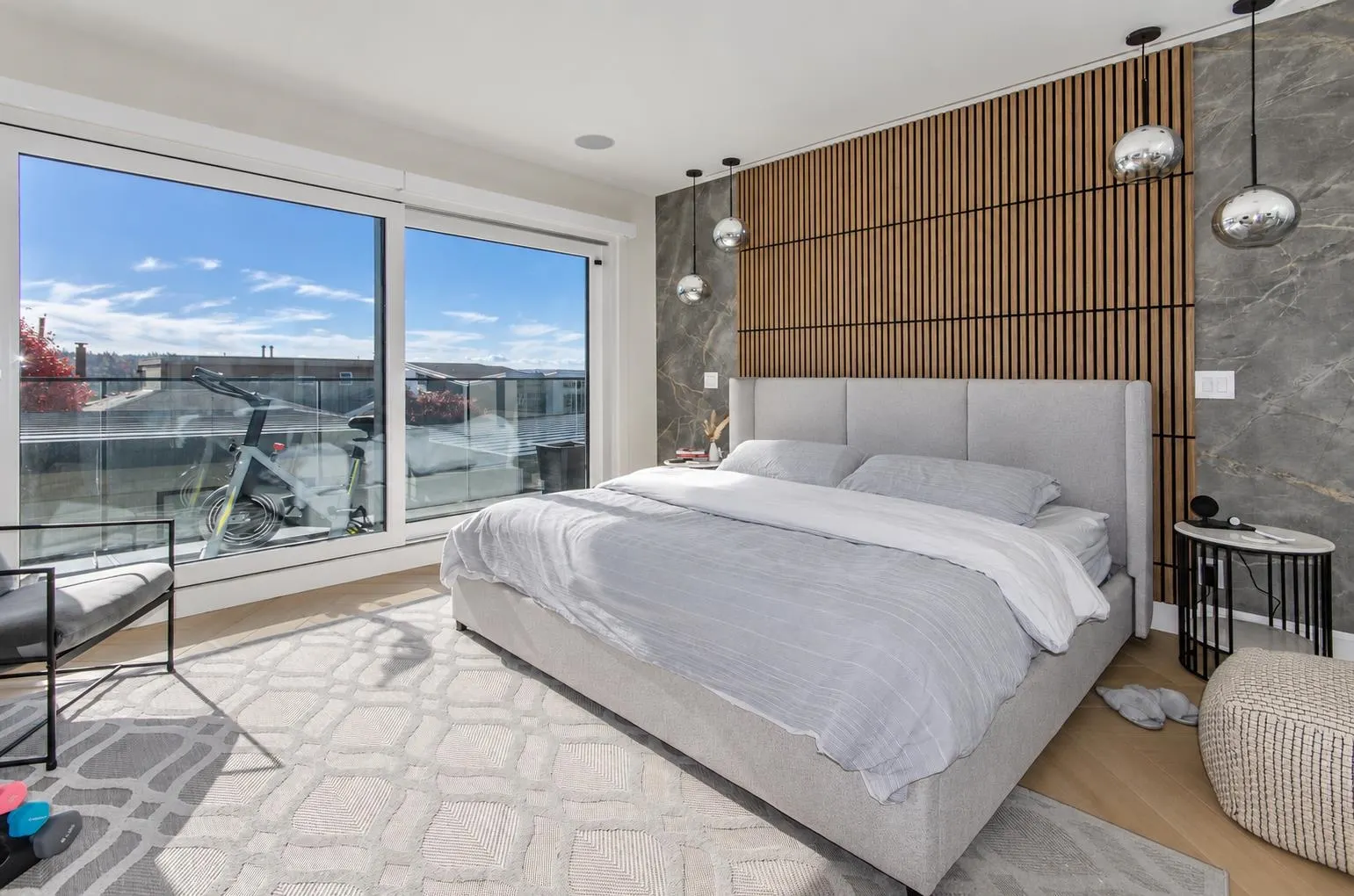 1108 Esquimalt Avenue