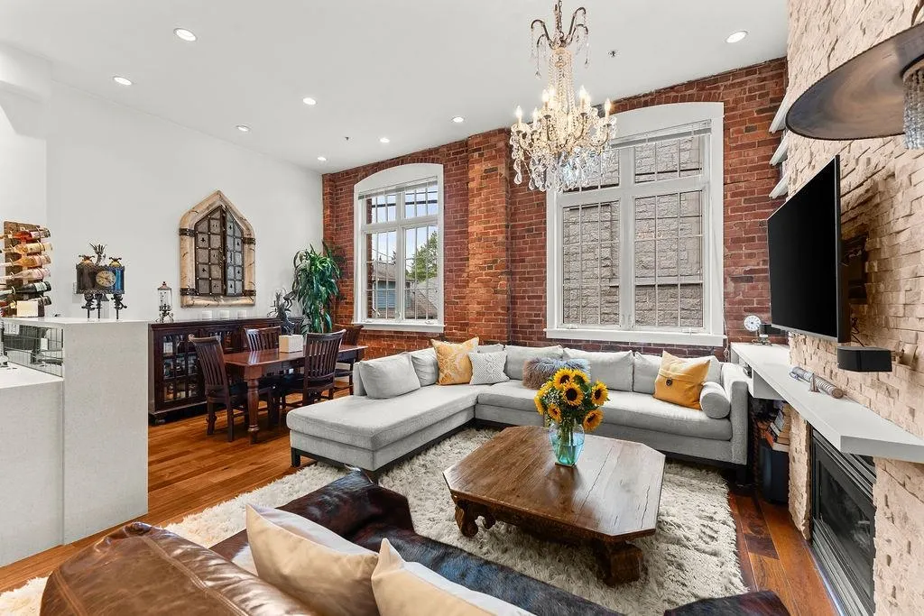 1811 W 16th Avenue #104