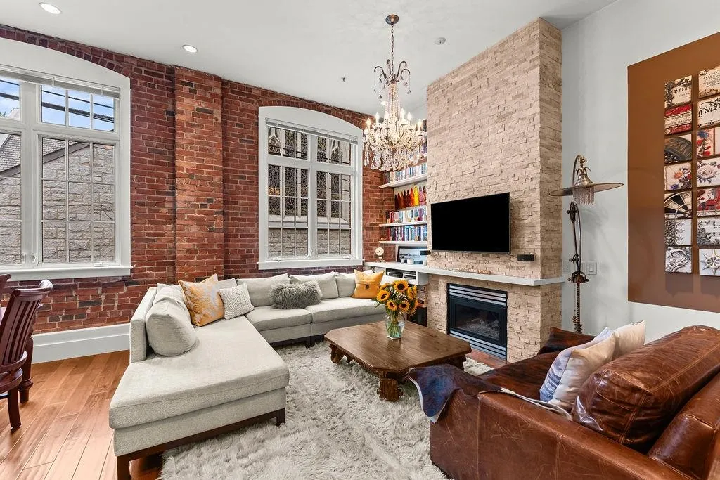 1811 W 16th Avenue #104