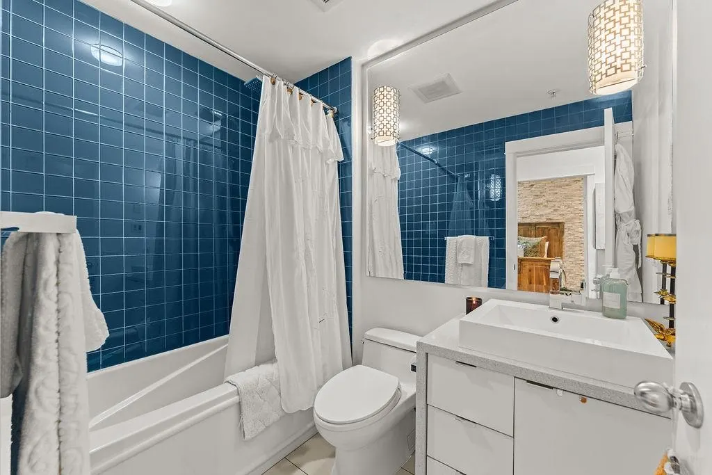 1811 W 16th Avenue #104