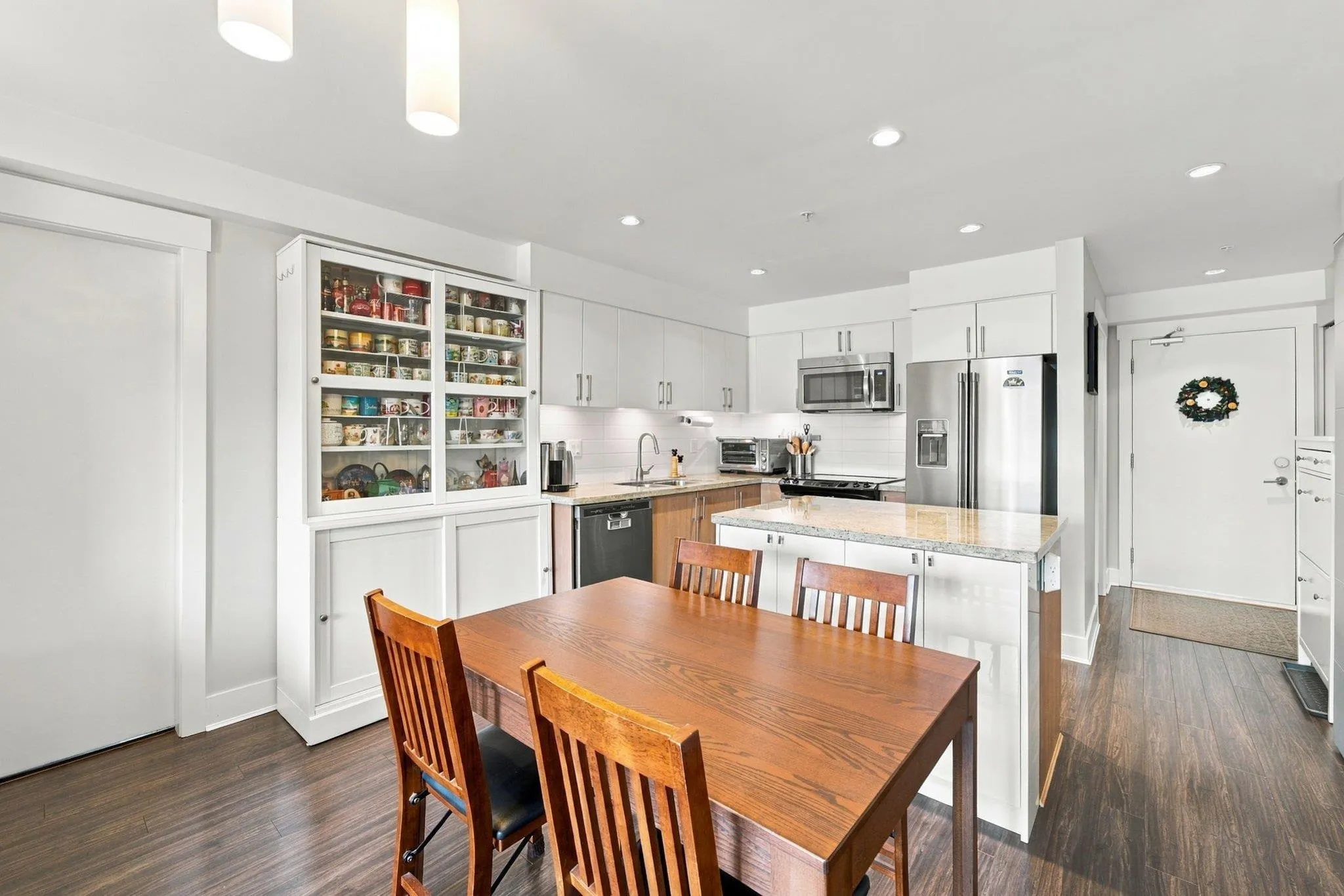 85 Eighth Avenue #208