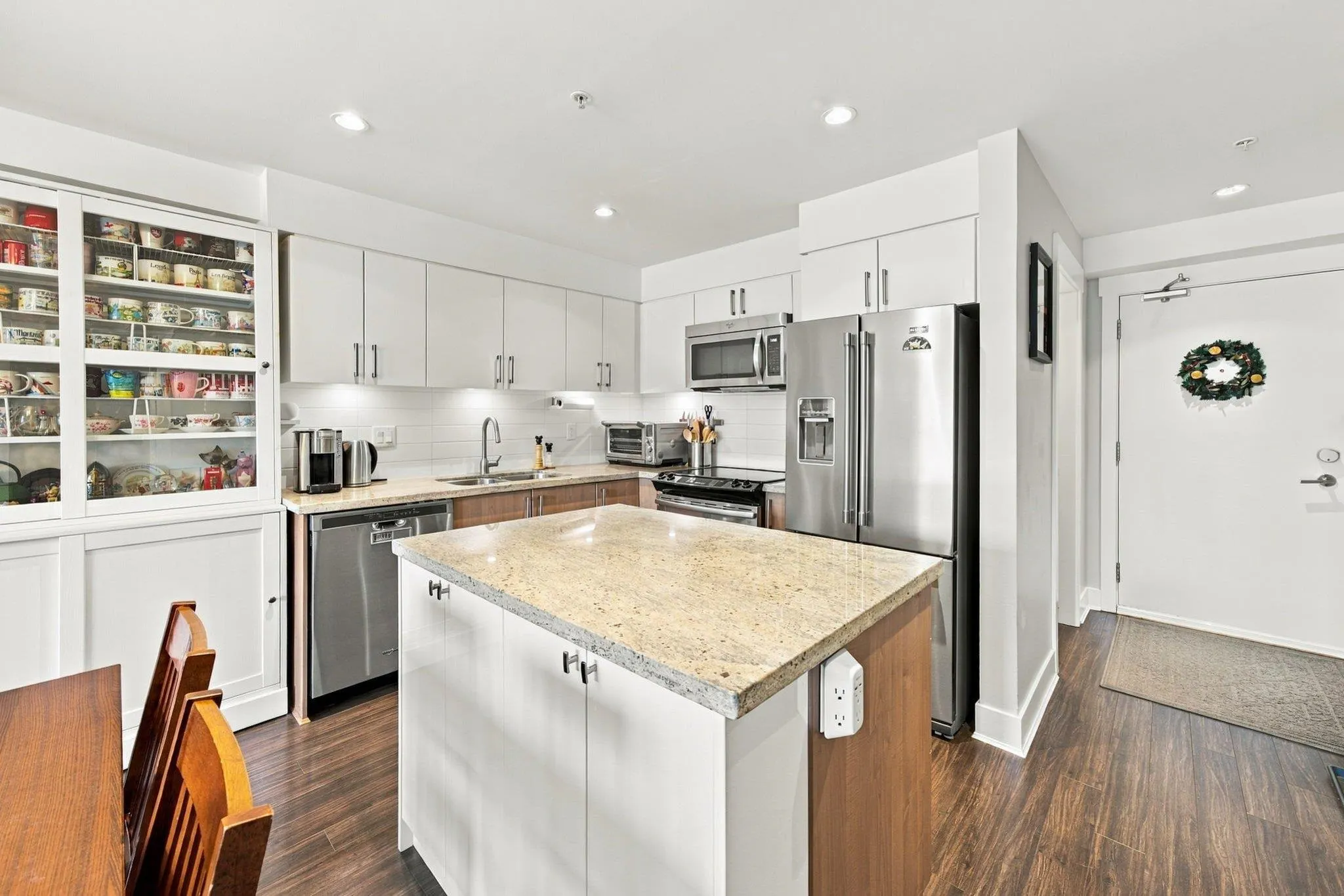 85 Eighth Avenue #208
