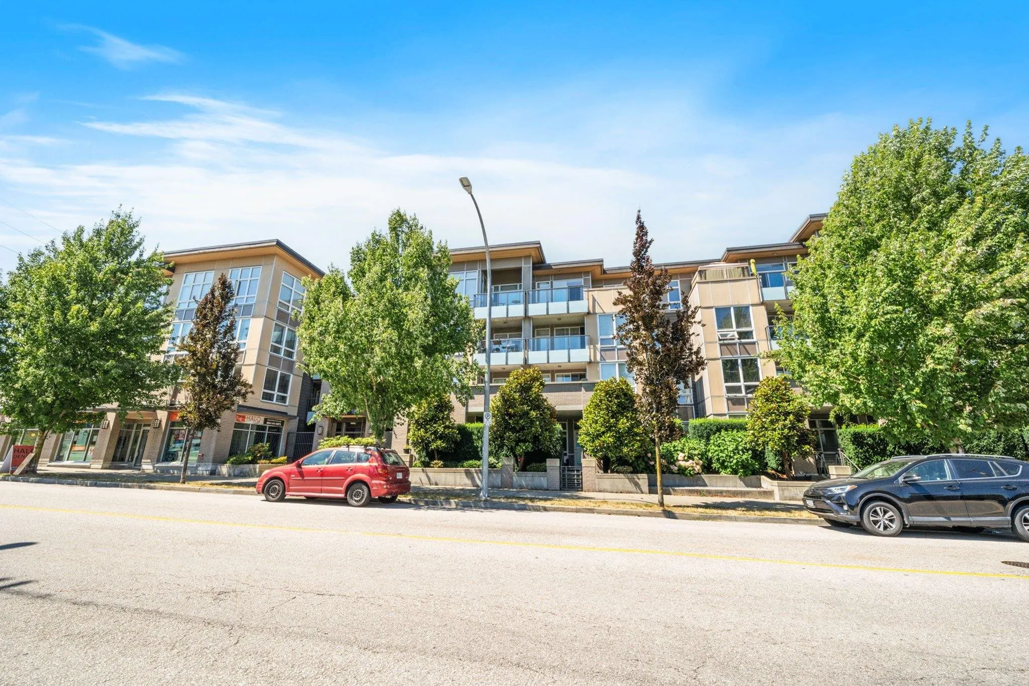 85 Eighth Avenue #208
