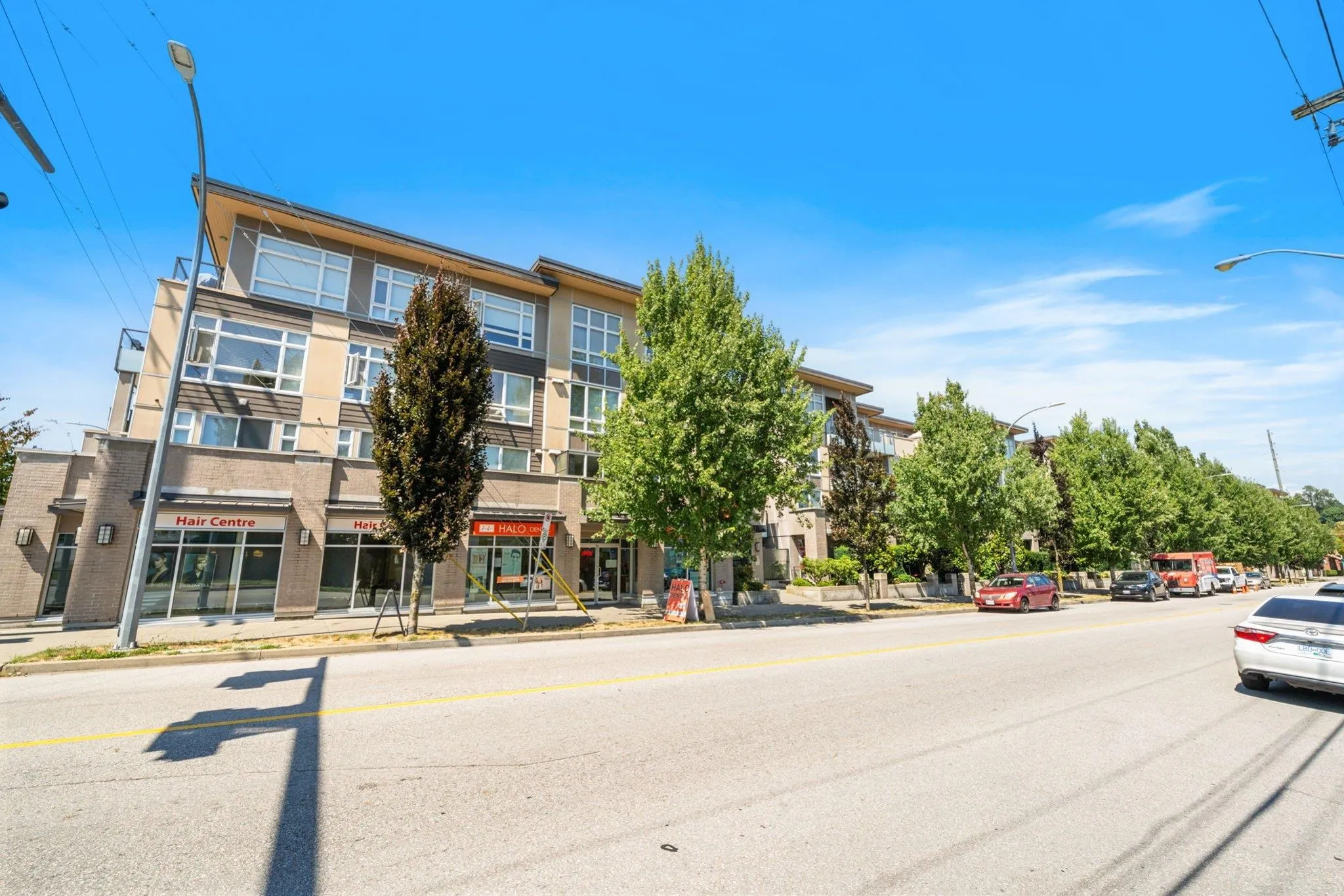 85 Eighth Avenue #208