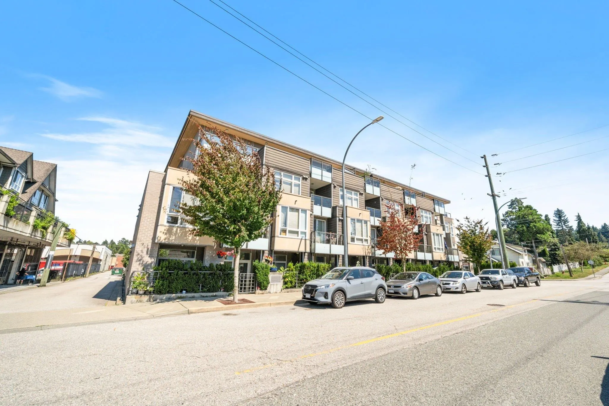 85 Eighth Avenue #208