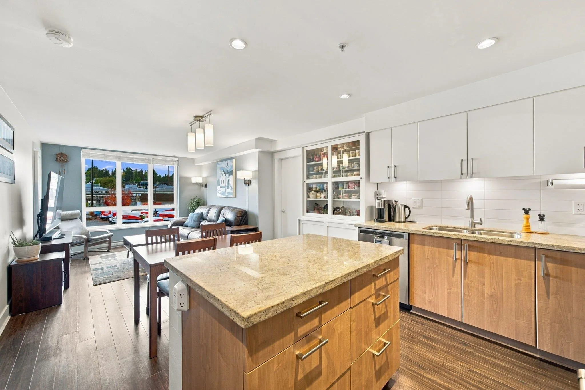 85 Eighth Avenue #208