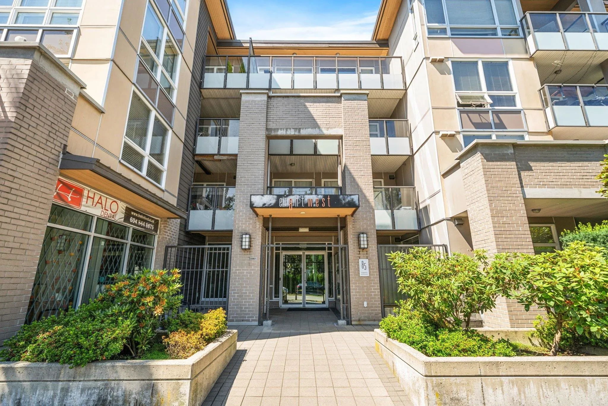 85 Eighth Avenue #208