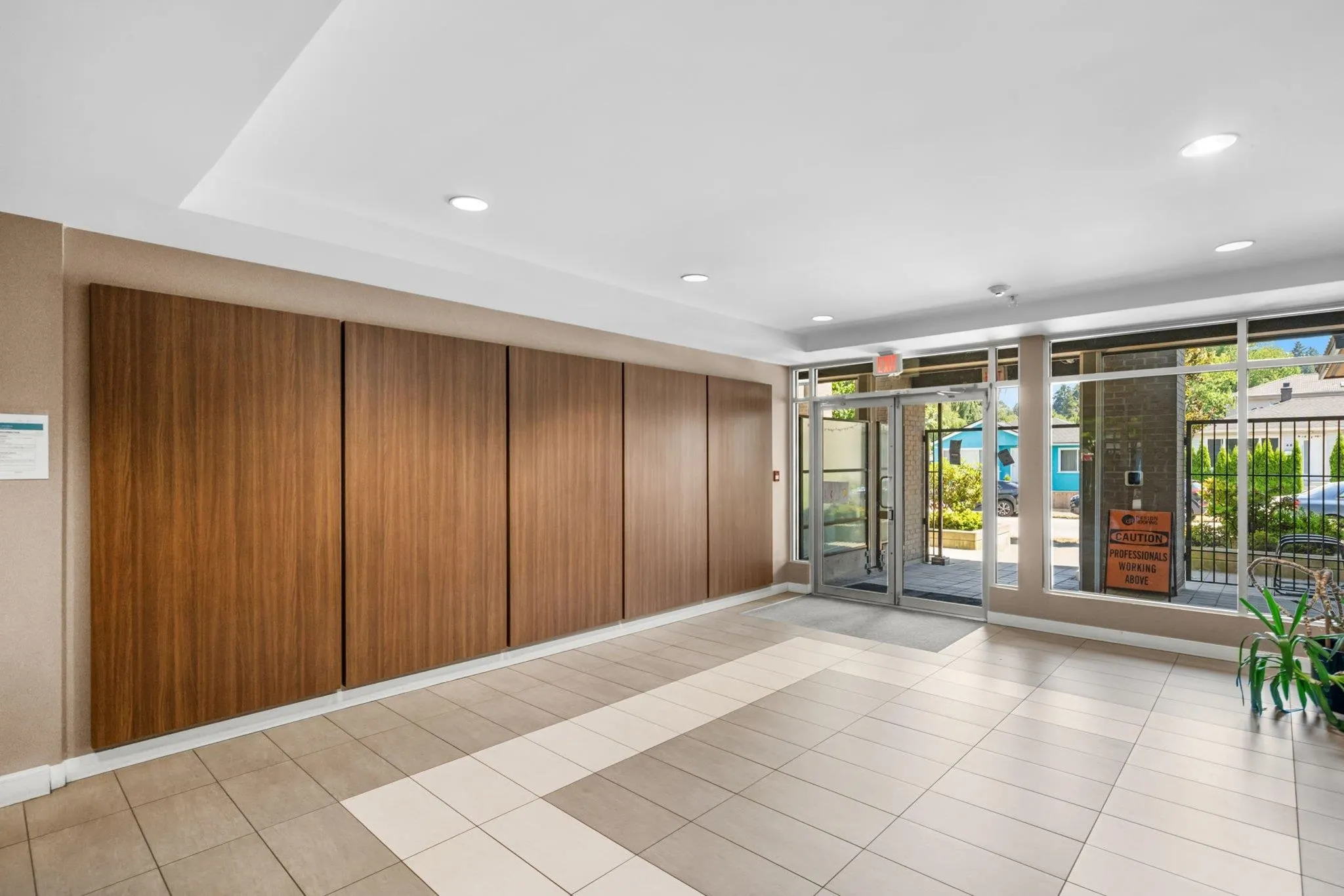 85 Eighth Avenue #208