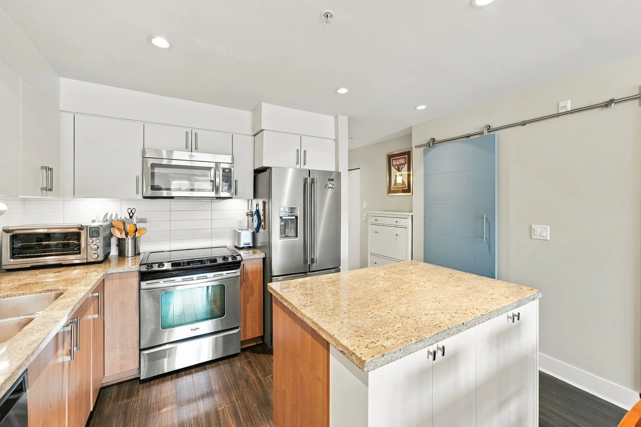85 Eighth Avenue #208