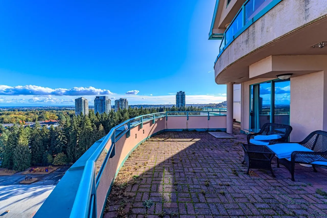 3071 Glen Drive #2102
