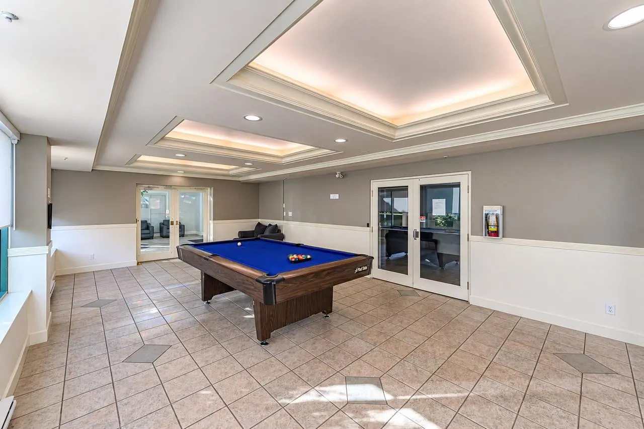 3071 Glen Drive #2102