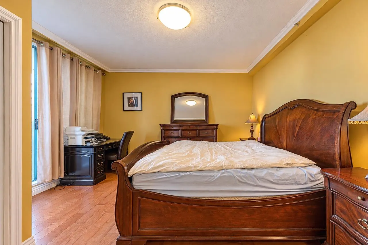 3071 Glen Drive #2102