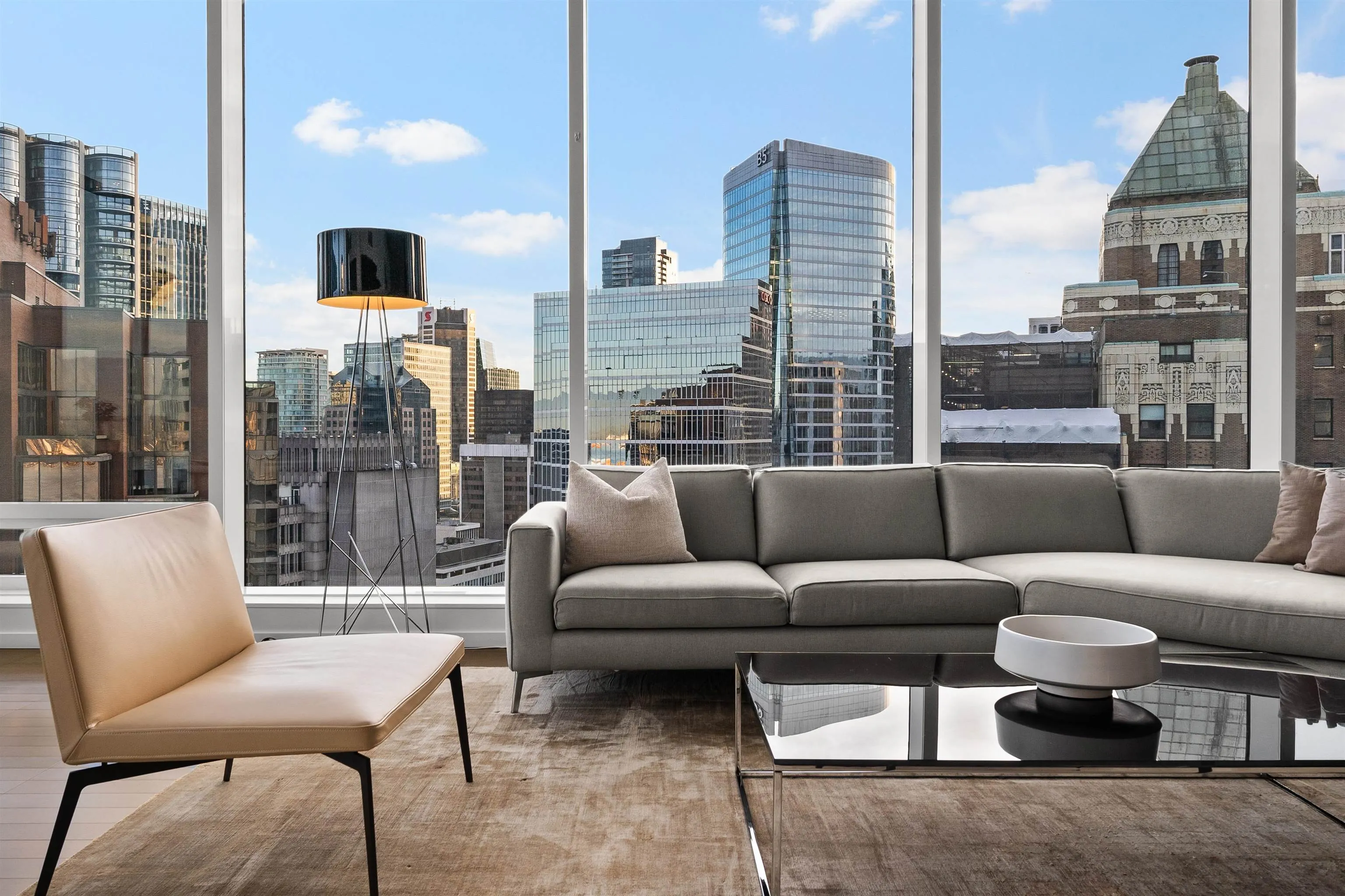 1011 W Cordova Street #2603
