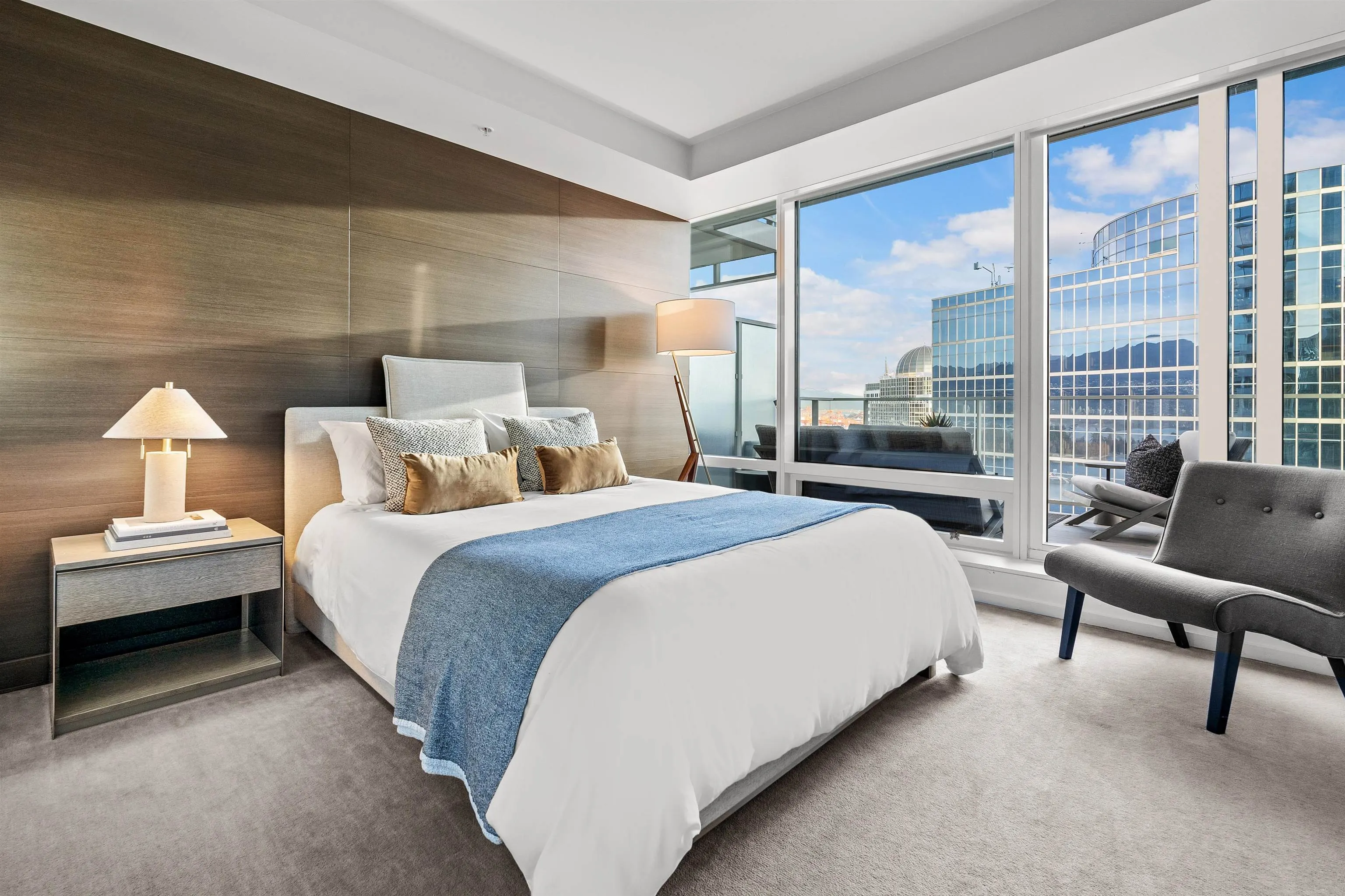 1011 W Cordova Street #2603