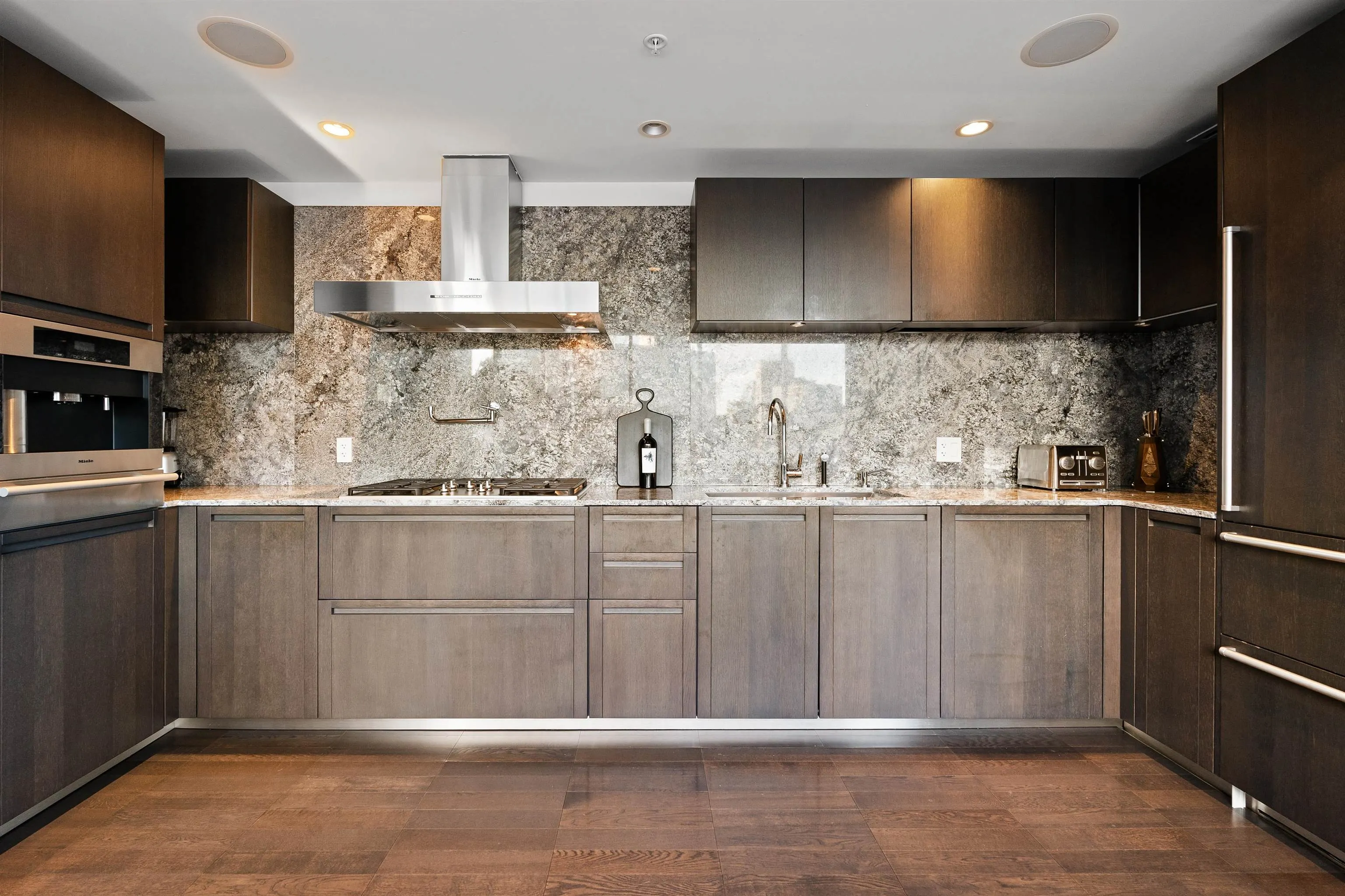 1011 W Cordova Street #2603