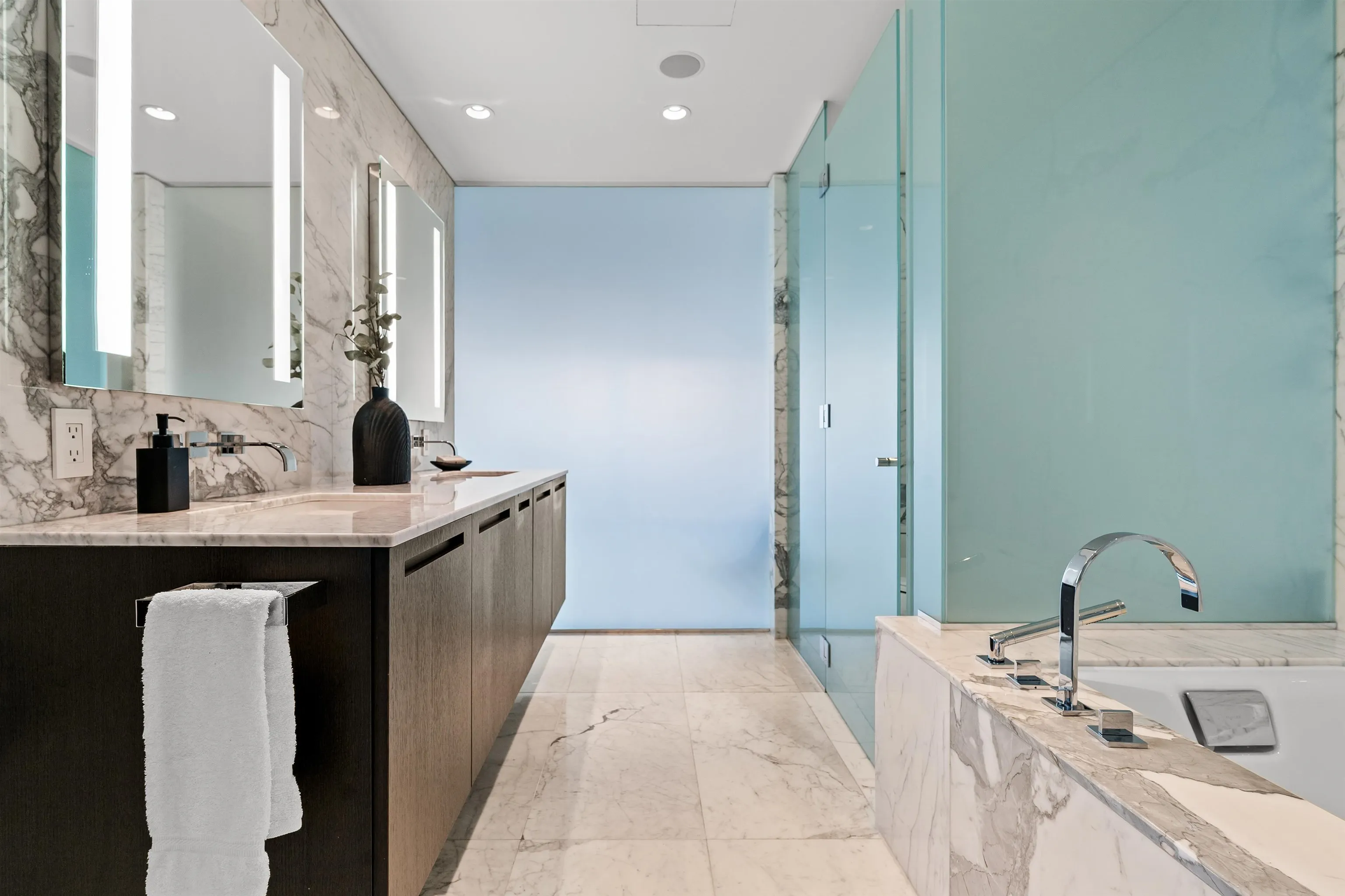 1011 W Cordova Street #2603