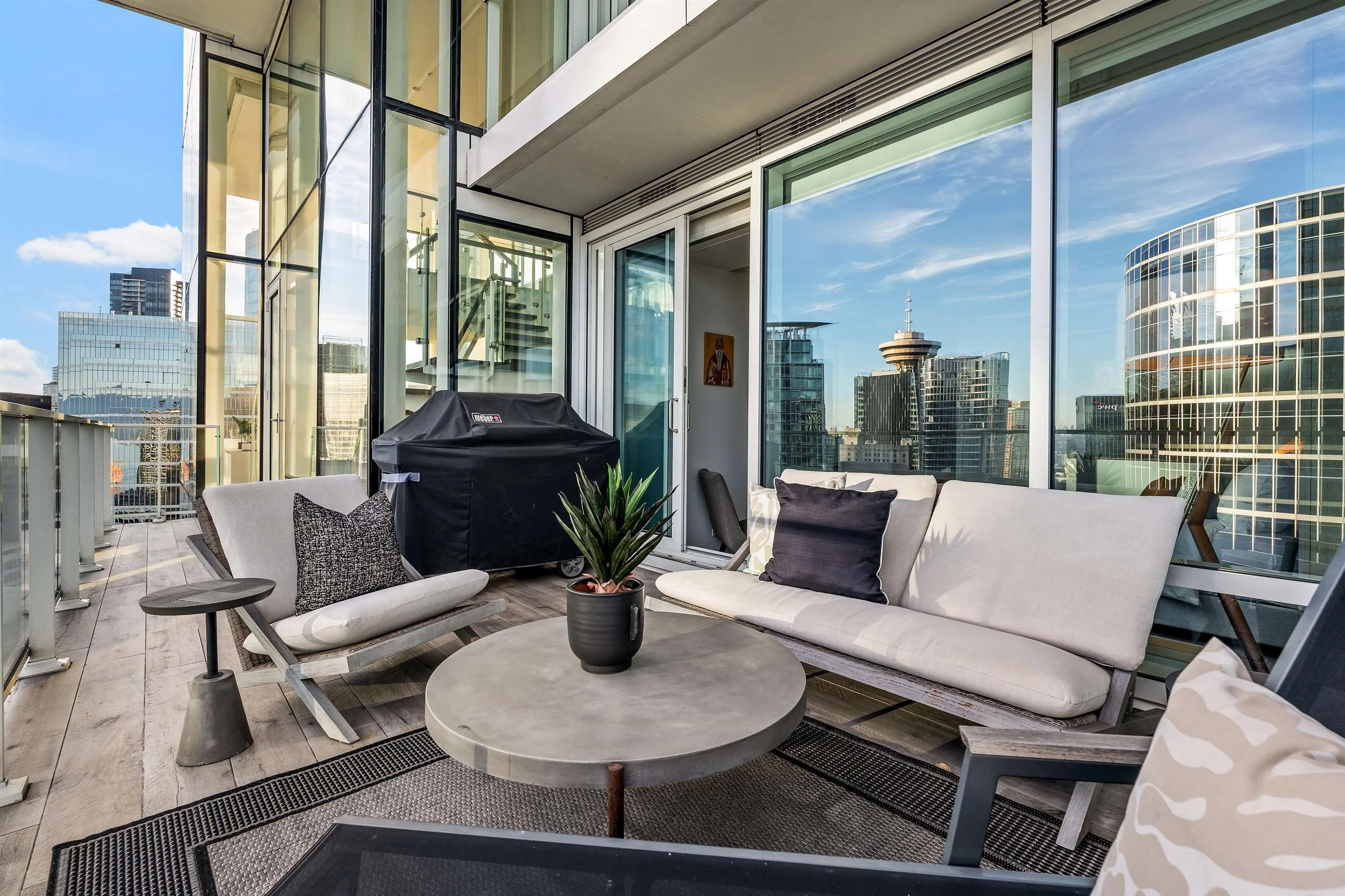 1011 W Cordova Street #2603