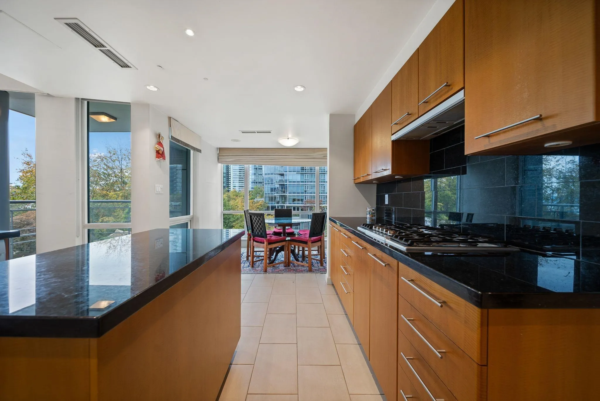 323 Jervis Street #402
