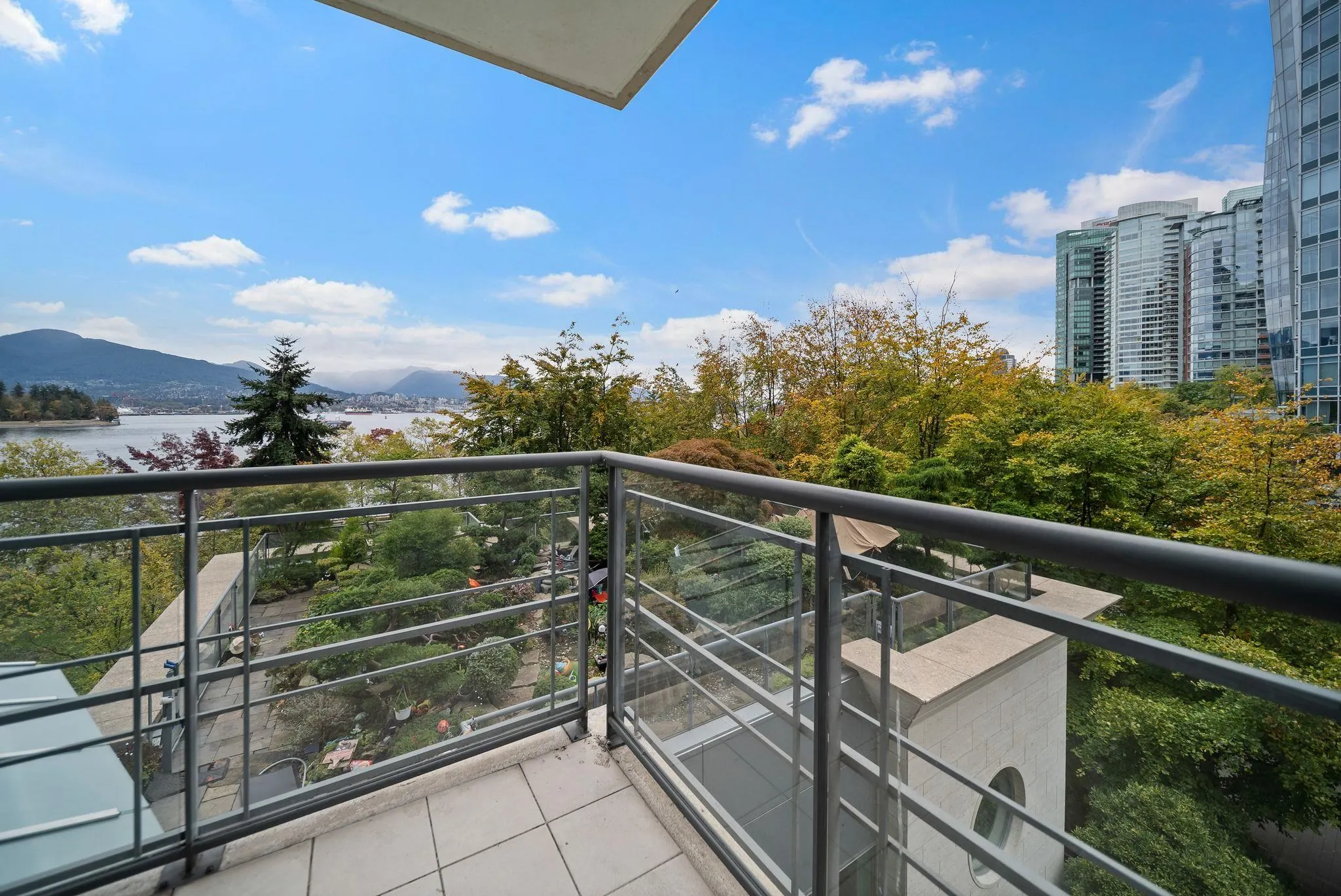 323 Jervis Street #402