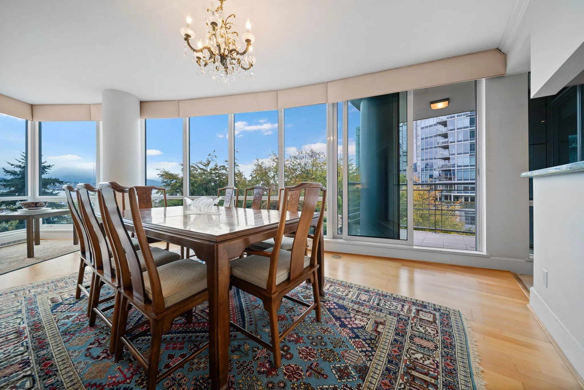 323 Jervis Street #402