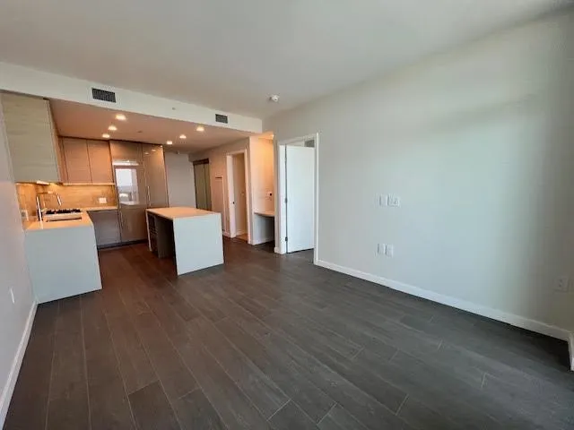 2186 Gilmore Avenue #4408