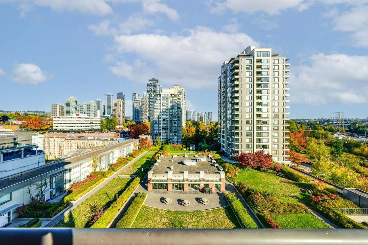 4118 Dawson Street #906