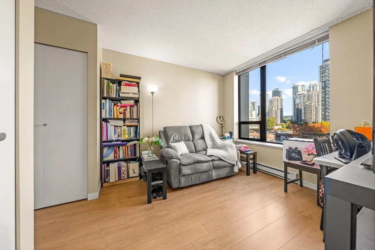 4118 Dawson Street #906