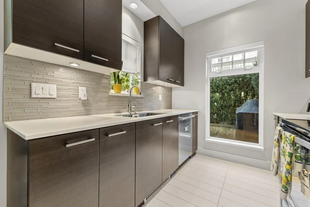 7198 Barnet Road #18