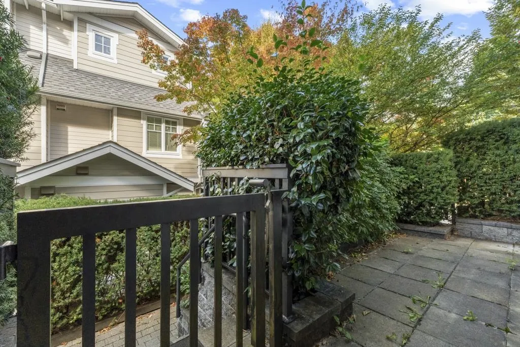 7198 Barnet Road #18