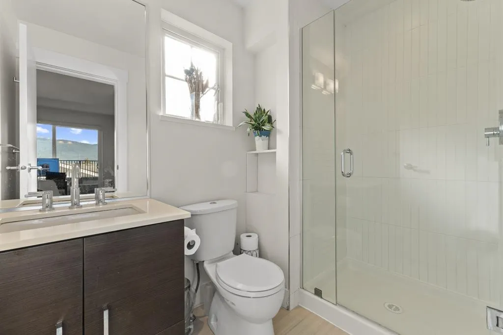 7198 Barnet Road #18
