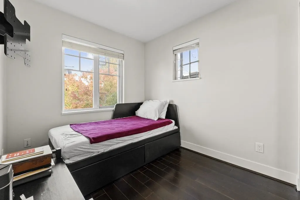 7198 Barnet Road #18