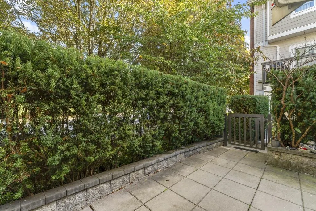7198 Barnet Road #18