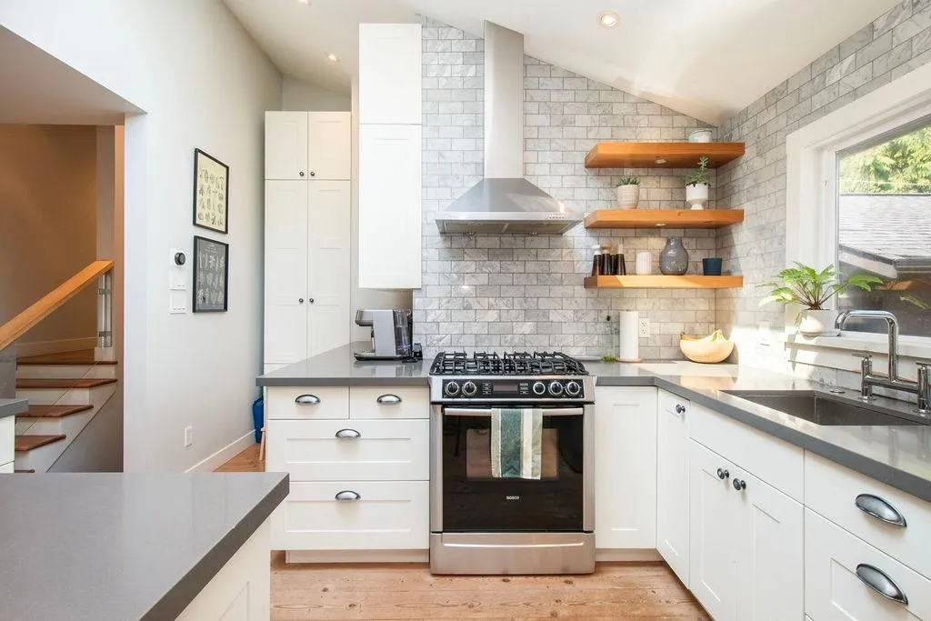 1218 W 22nd Street