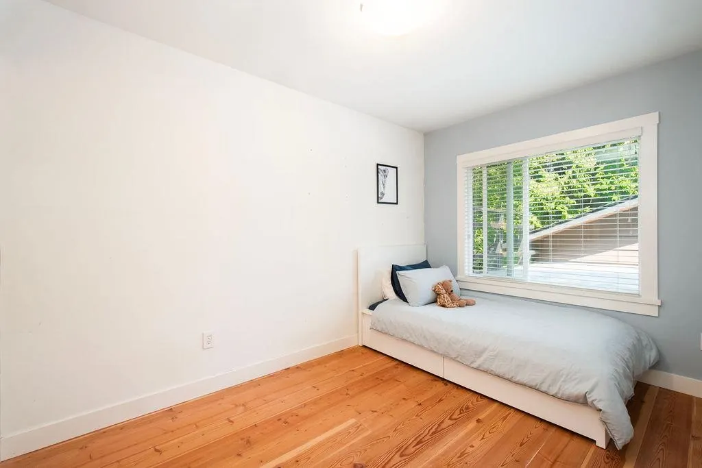 1218 W 22nd Street