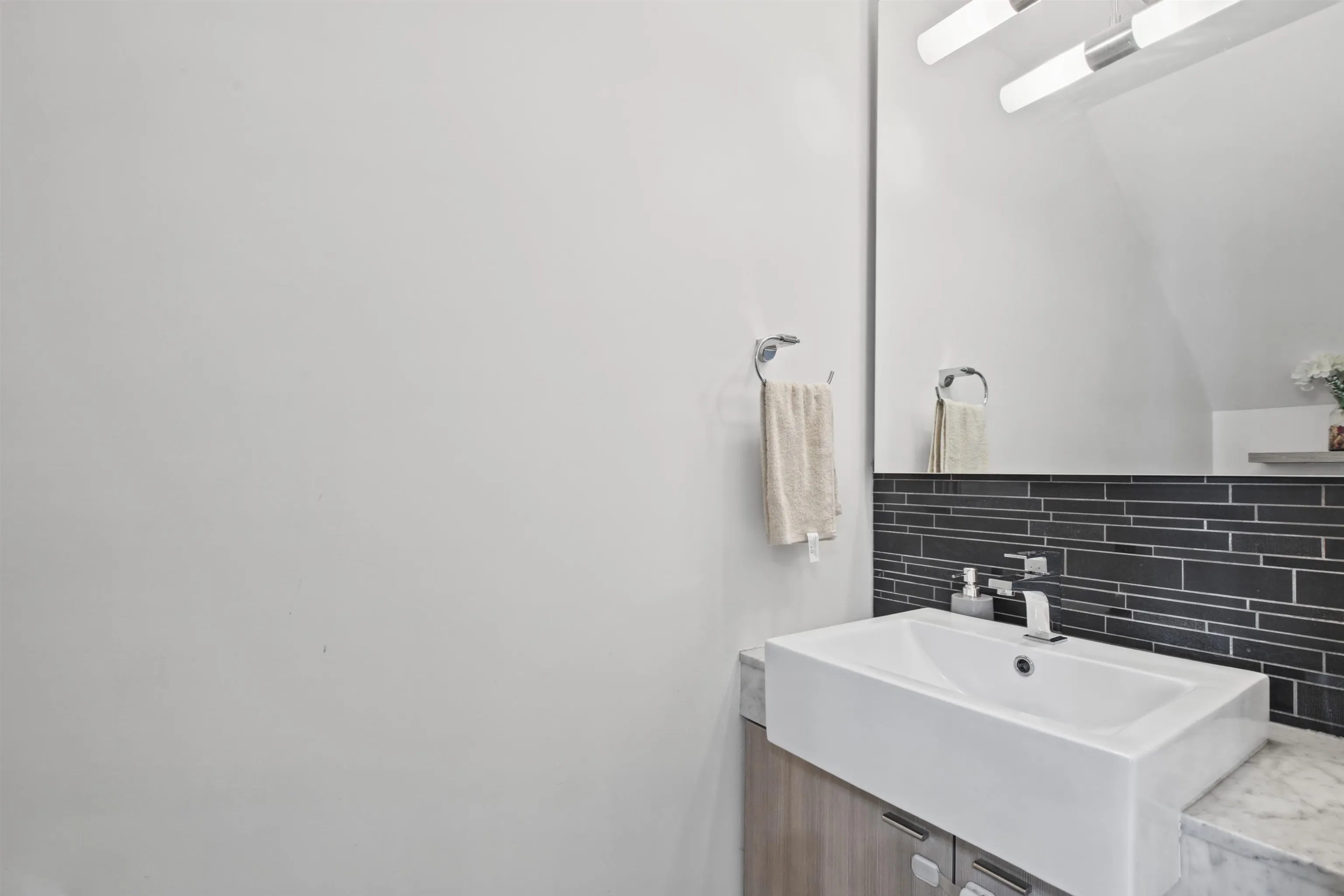 3080 Gladwin Road #512