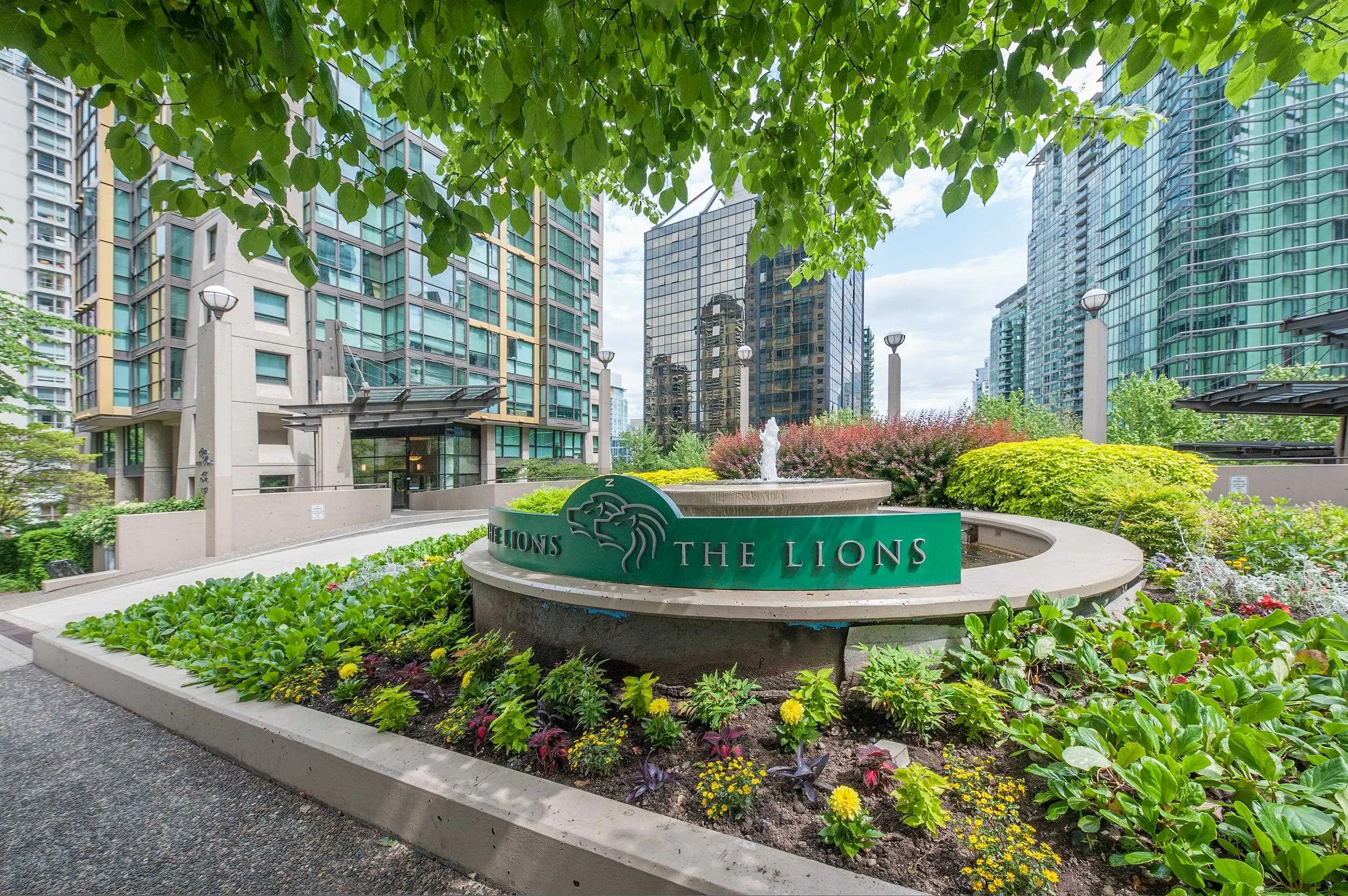 1367 Alberni Street #910