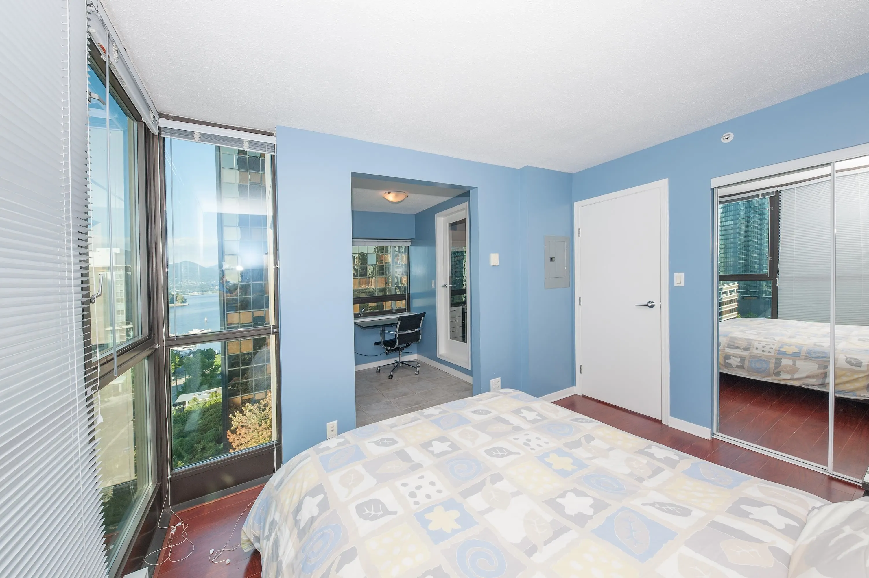 1367 Alberni Street #910
