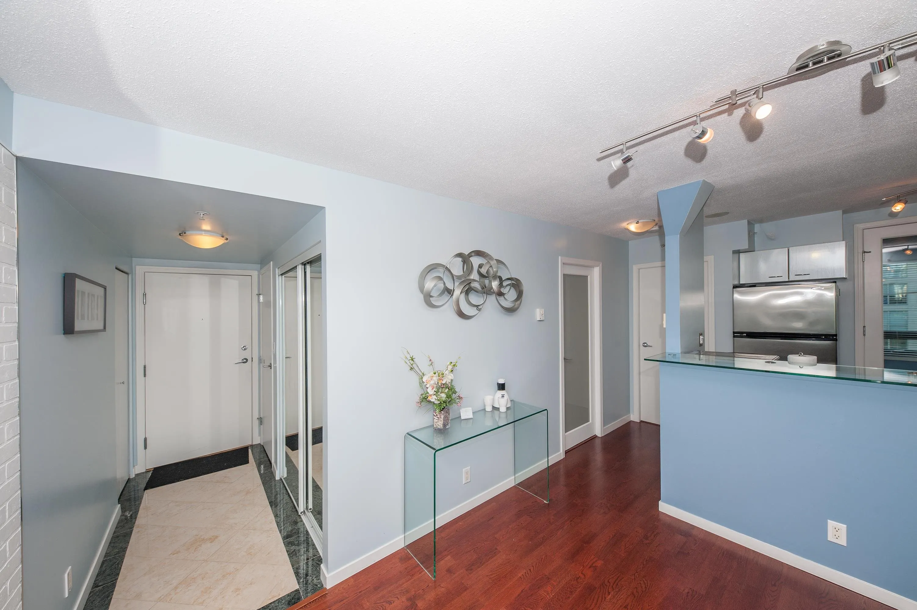 1367 Alberni Street #910