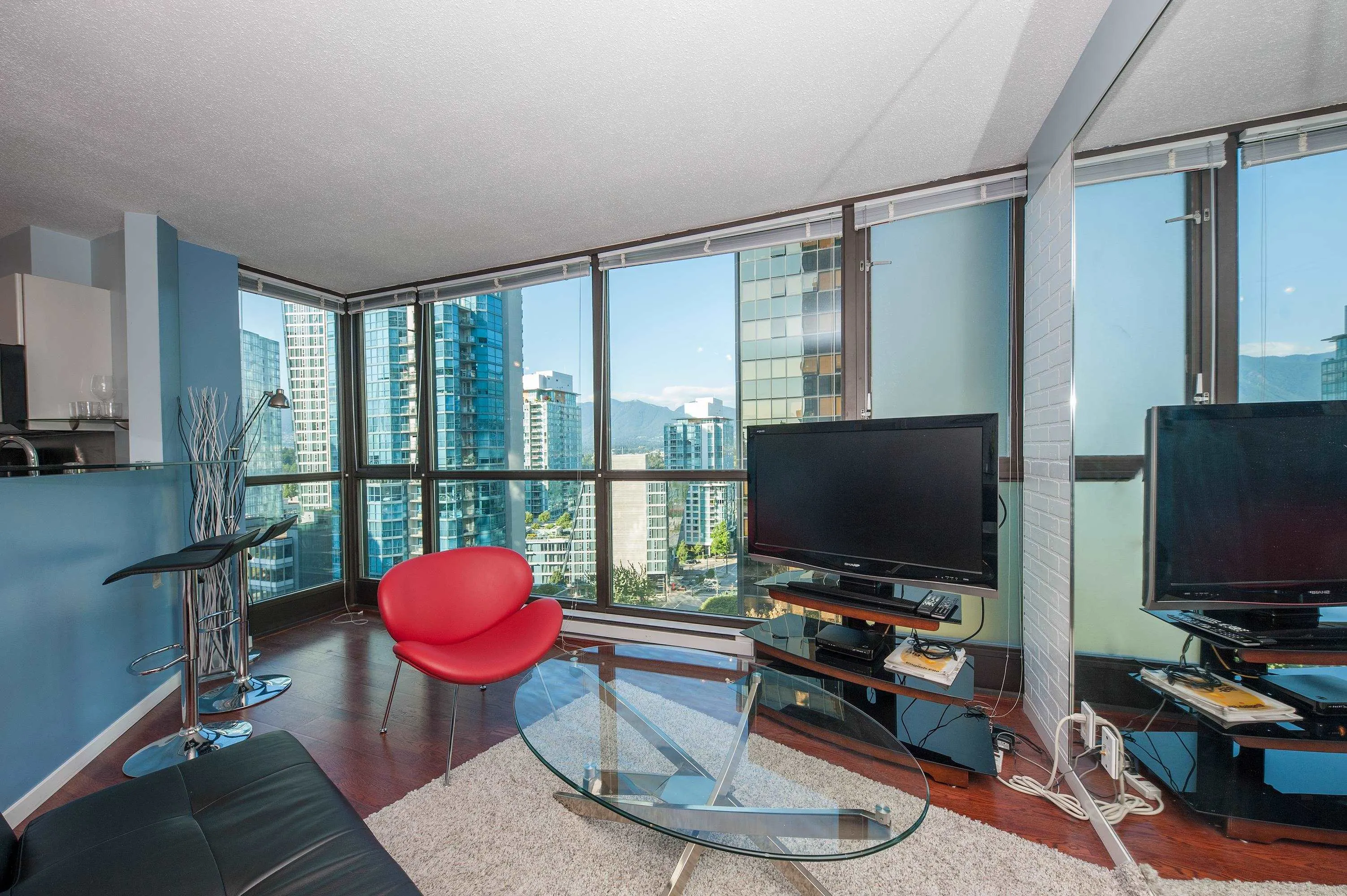 1367 Alberni Street #910
