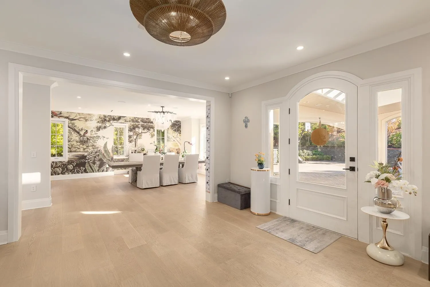 5747 Newton Wynd