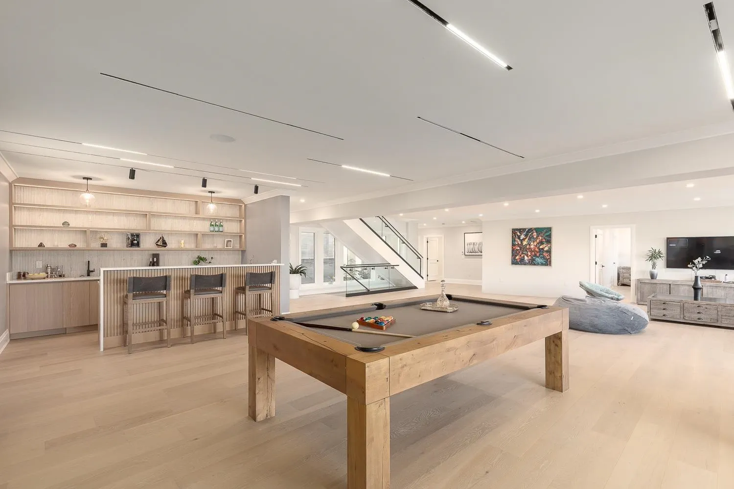 5747 Newton Wynd