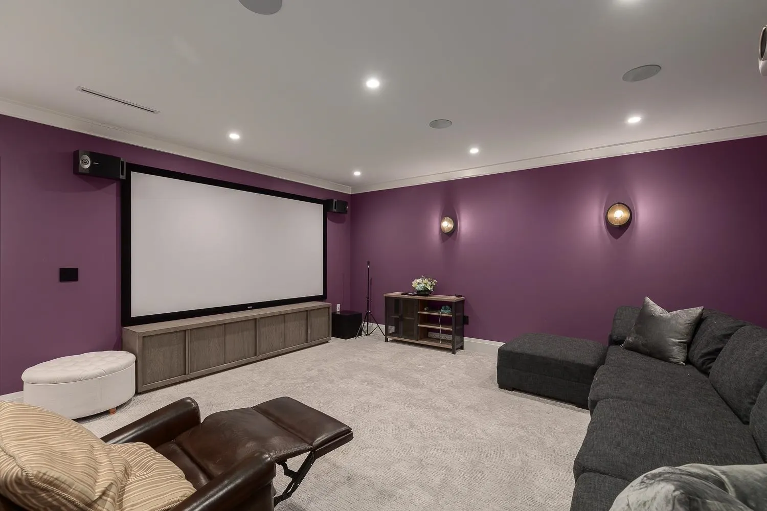 5747 Newton Wynd